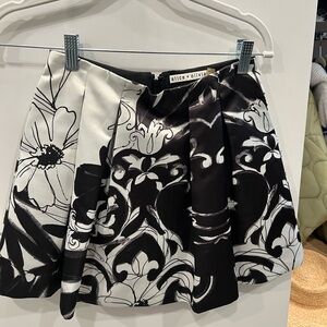 Alice & Olivia black and white skirt